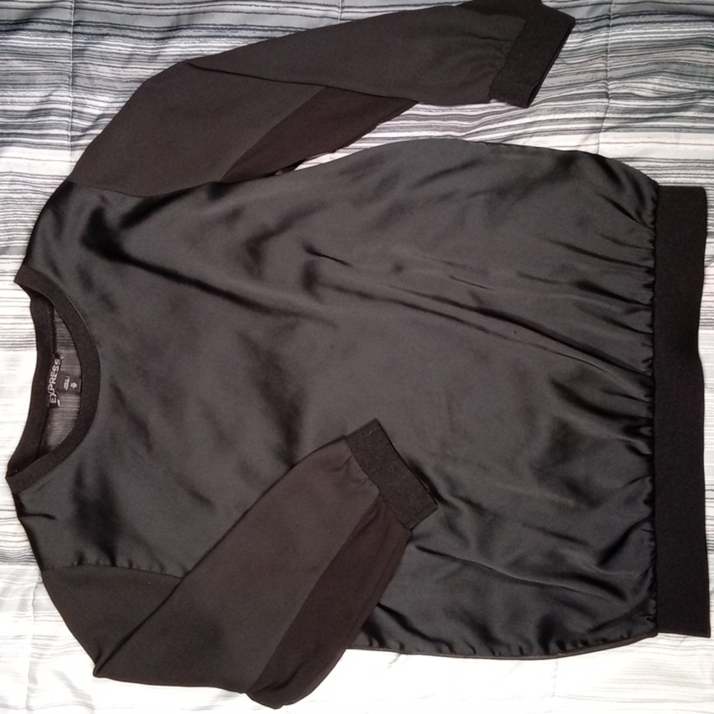 Express XS 3/4 sleeve satin w sheer back blouse